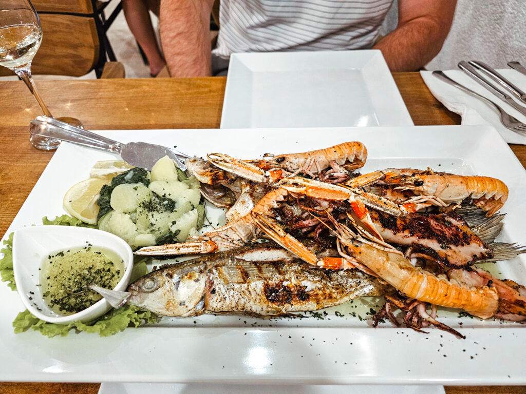 Seafood grill platter